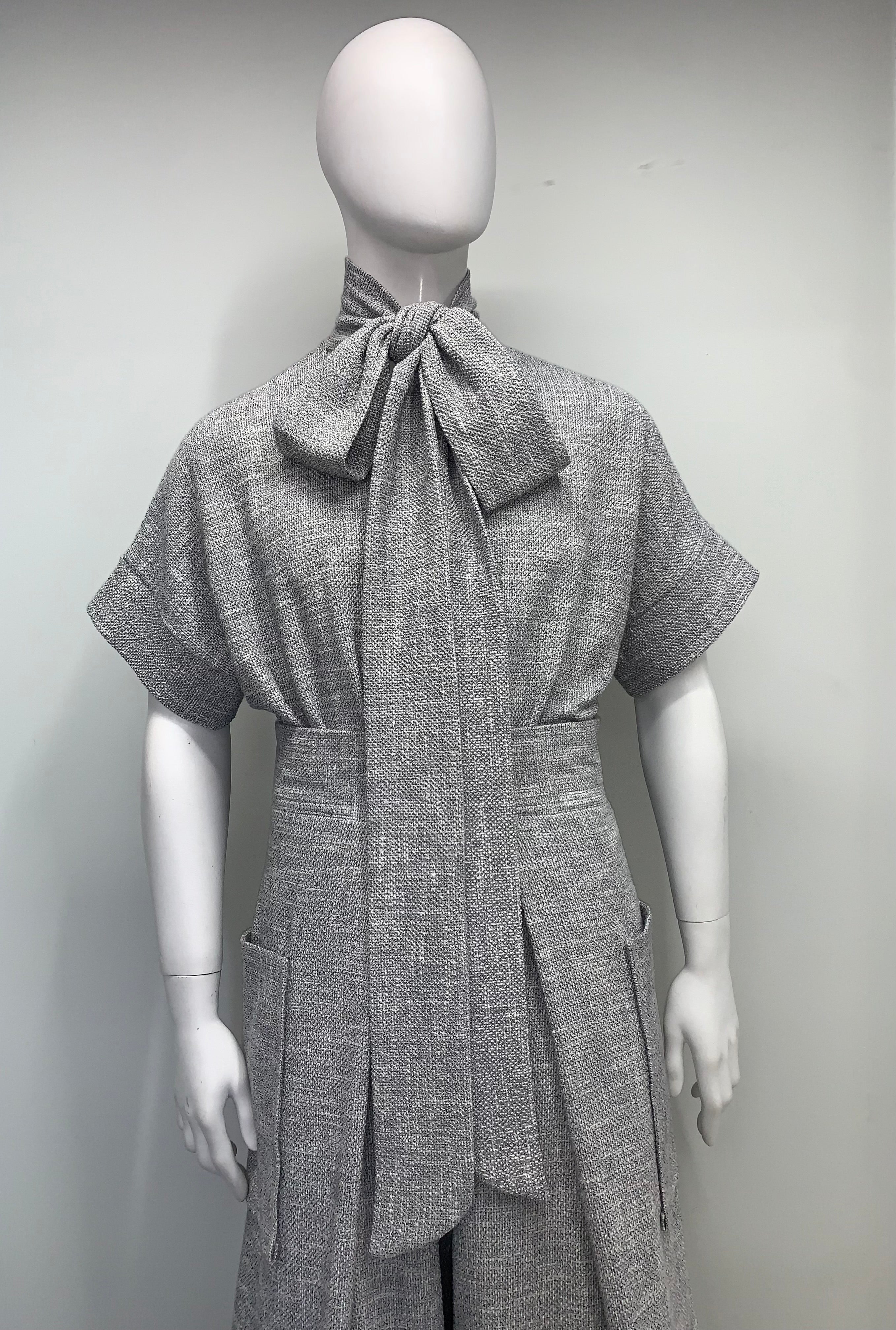 NECK TIE KNOBBY KNIT SHORT SLEEVE POUCHED Top