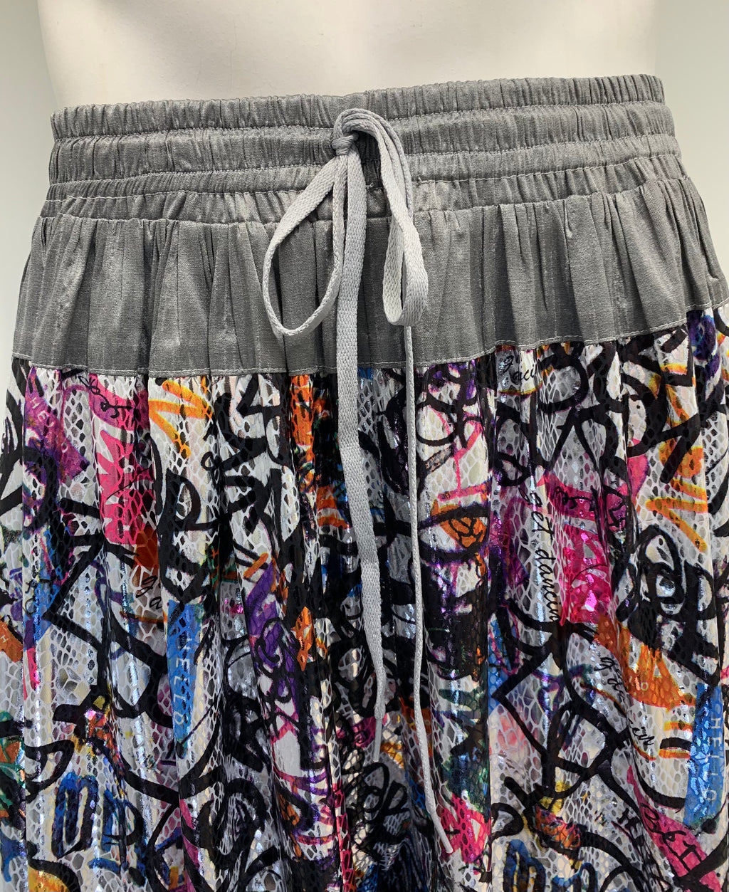 SILK AND SNAKE EMBOSSED GRAFFITI Pants