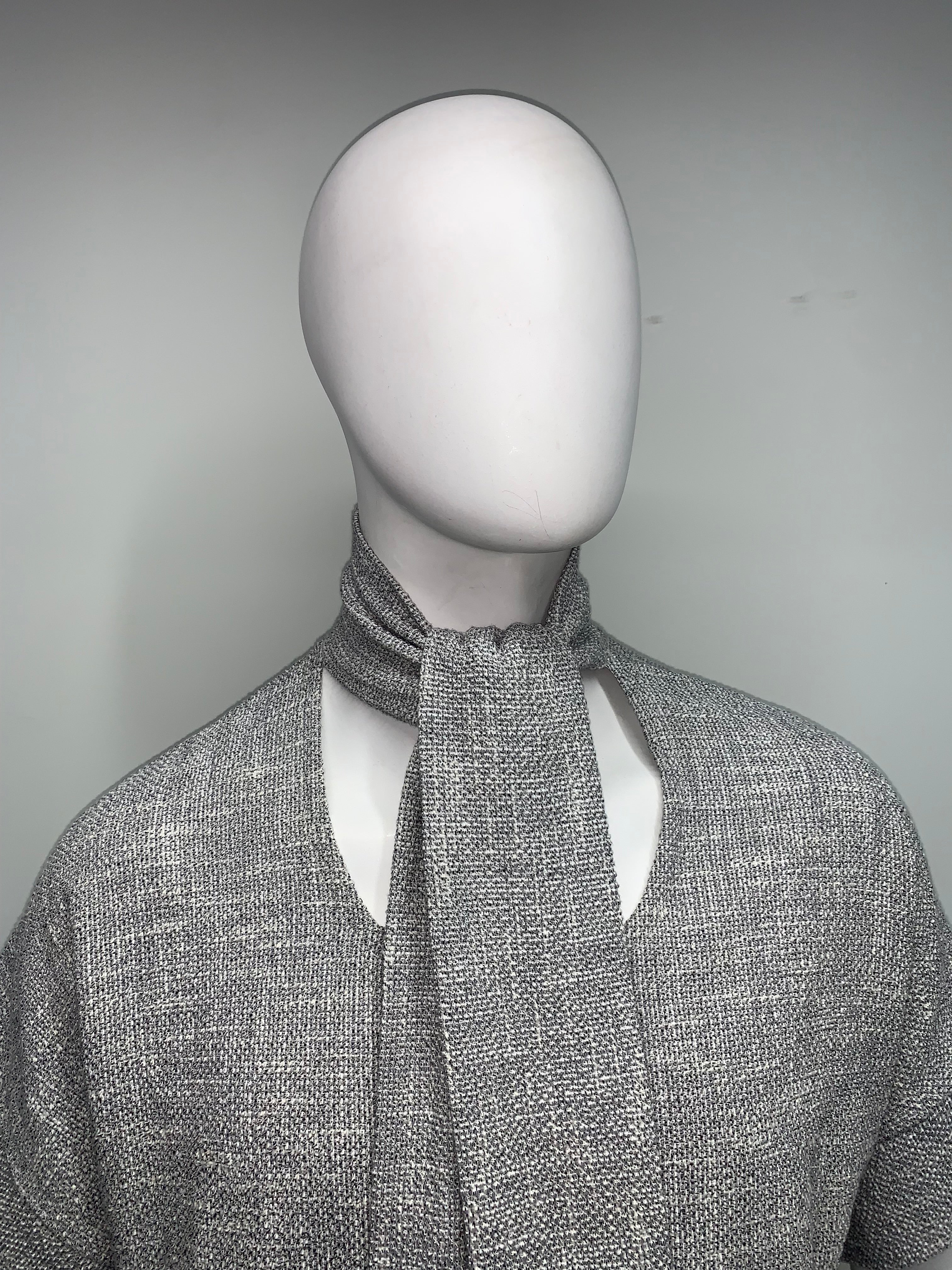 NECK TIE KNOBBY KNIT SHORT SLEEVE POUCHED Top