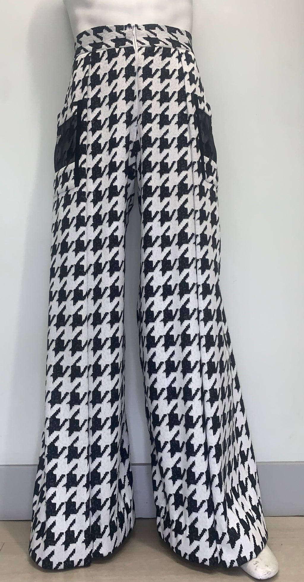 BLACK AND WHITE HOUNDSTOOTH WIDE LEG Pants